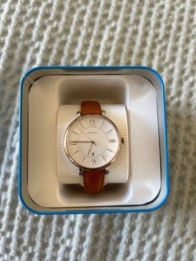 Fossil Women's Brown Leather Strap Watch with White Dial and Rose-Gold Accents